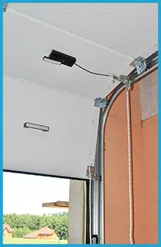 Merrick Garage Door Service Repair Merrick, NY 516-279-3766 - rolling-doors-gr-16m